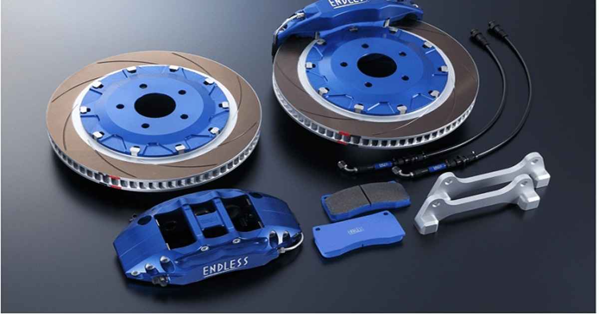 یکی از نکات تعویض لنت ترمز بررسی دیسک ترمز است.