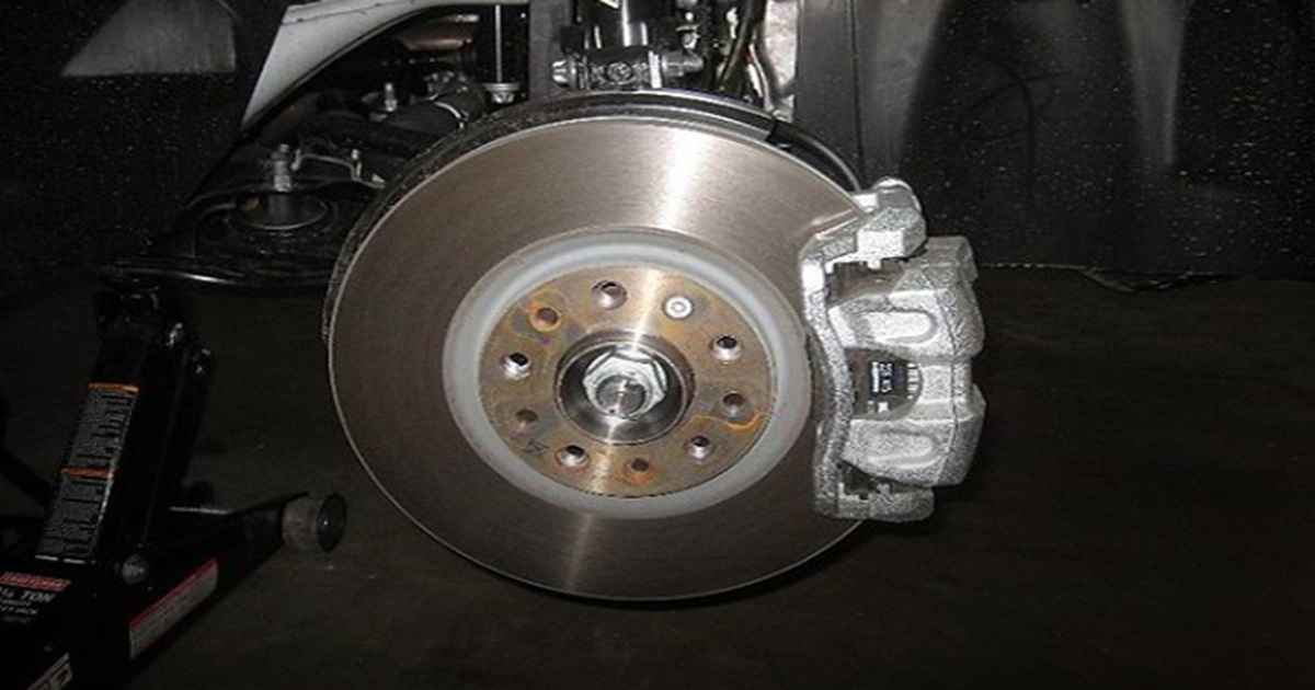  یکی از اصلی‌ترین وظایف لنت ترمز دستی چیست؟ تثبیت خودرو در زمان پارک